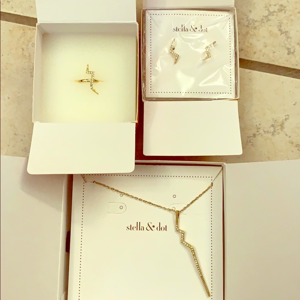 Stella & Dot Lightening set